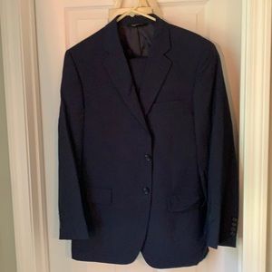 Jos. A. Bank men’s suit Jacket 42 reg and pants 36 reg, navy blue
